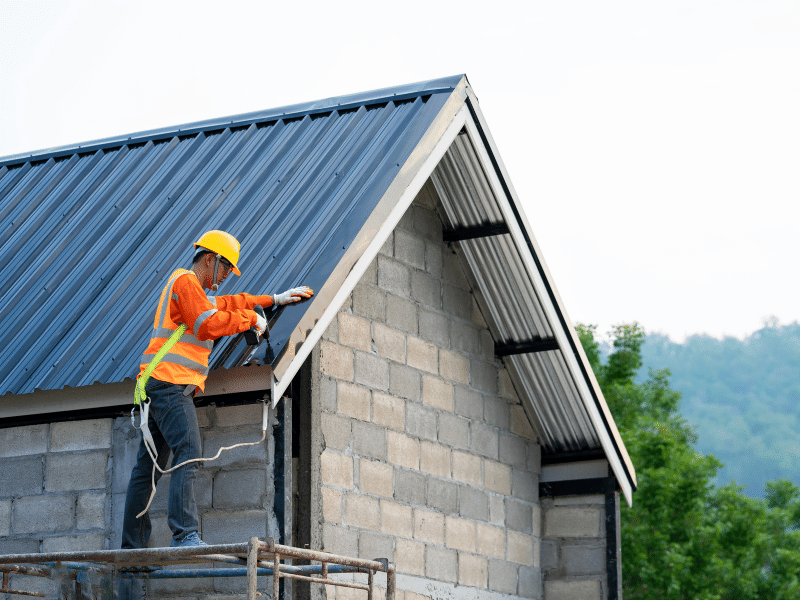 Metal Roof Maintenance | Ensuring the Everlasting Elegance of Your Home